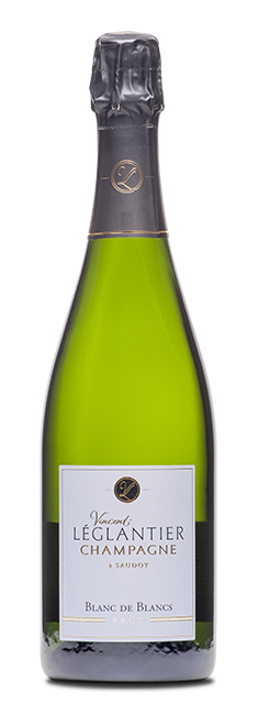 
    The Blanc de Blancs is limpid and very pure. Exclusively composed of Chardonnay, it reveals fresh citurs notes, brioche, toasted bread and butter. The nose is fine and will gain in aromatic complexity with air contact. Its great freshness will match your gastronomic meals.
    